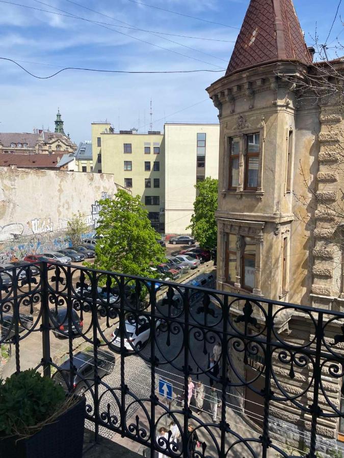 Lvapart Вул Ковжуна 2 Кім Ізол Кухня Студія Не Далеко Від Ж Д Вокзалу Палацу Мистецтв Звітні Документи Lviv Kültér fotó